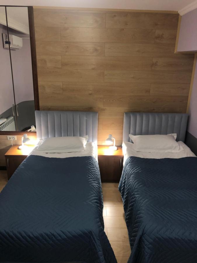 Samal-2 Hotel อัลมาตี ภายนอก รูปภาพ
